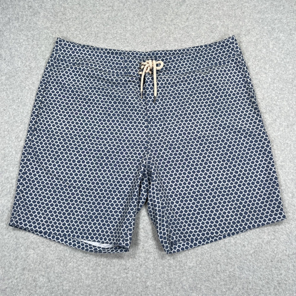Faherty Classic Board Shorts Mens 35 Blue Fish Scale Batik Drawstring Swimwear